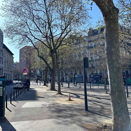 Charming Studio In Porte De Versailles Appartement Parijs