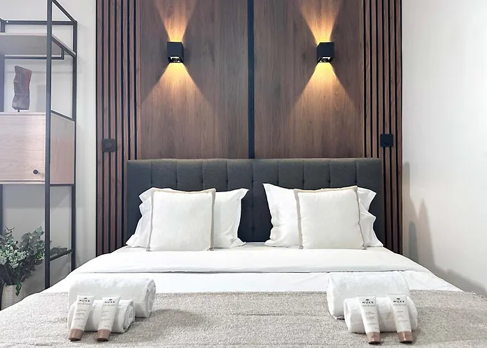 Charming Studio In Porte De Versailles * Parijs