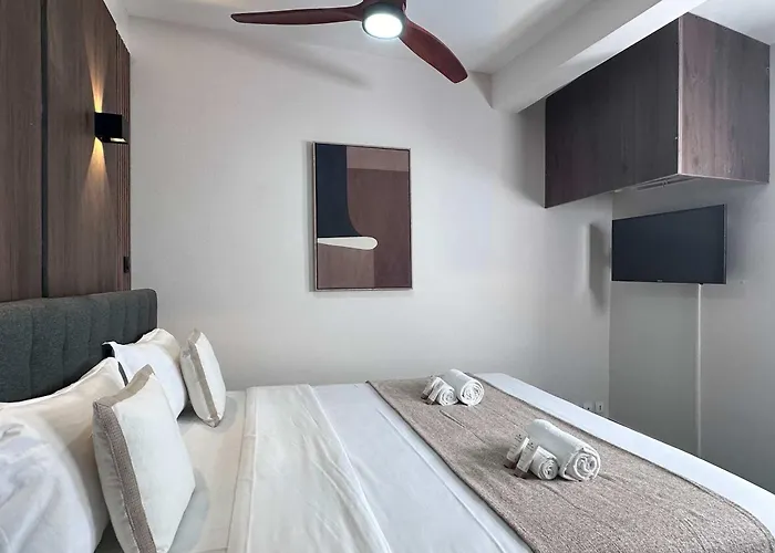 Charming Studio In Porte De Versailles Appartement Parijs